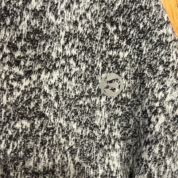 Wunder Under High Rise Crop size 2 good condition - Picture 4 of 5